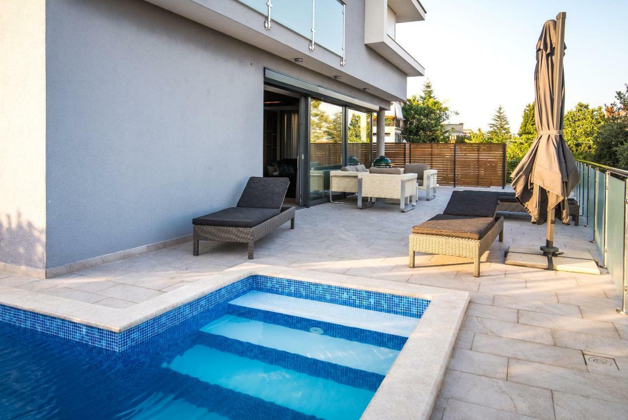 Luxury Apartment Imperia Krk Town Esterno foto