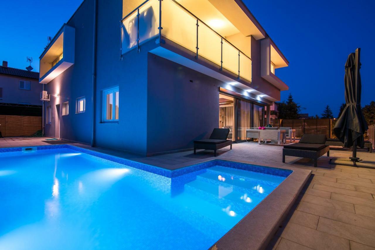 Luxury Apartment Imperia Krk Town Esterno foto